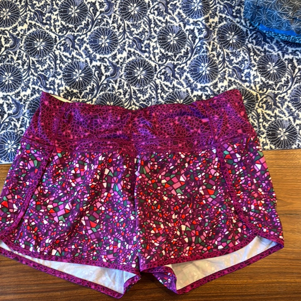 lululemon athletica Purple Mosaic Women's Athletic Shorts size 4